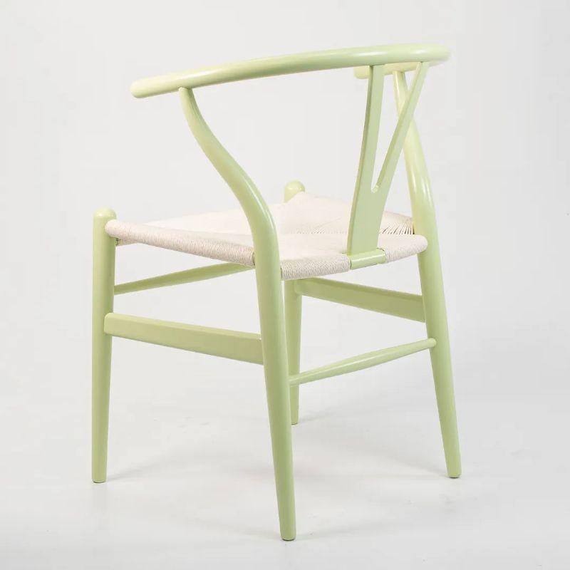2021 CH24 Chaise de salle à manger Wishbone par Hans Wegner pour Carl Hansen en hêtre vert en vente 2