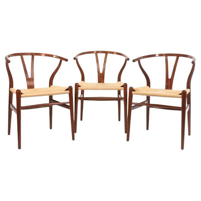 2021 CH24 Wishbone Dining Chair by Hans Wegner for Carl Hansen in Mahogany For Sale