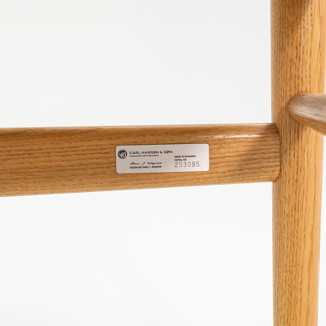 2021 CH36 Chaise de salle à manger Hans Wegner Carl Hansen Laqué Oak Naturel Paper Cord en vente 5