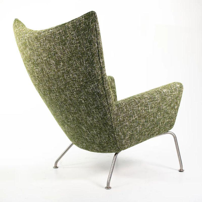 2021 CH445 Wing Lounge Chair by Hans Wegner for Carl Hansen in Green Fabric For Sale 5