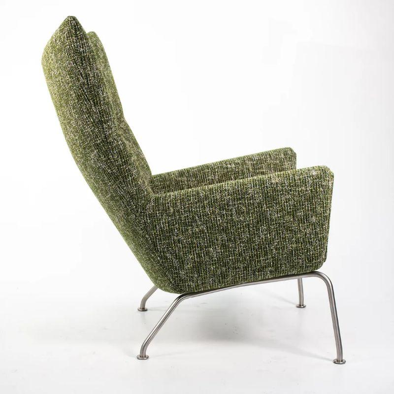 Scandinavian Modern 2021 CH445 Wing Lounge Chair by Hans Wegner for Carl Hansen in Green Fabric For Sale