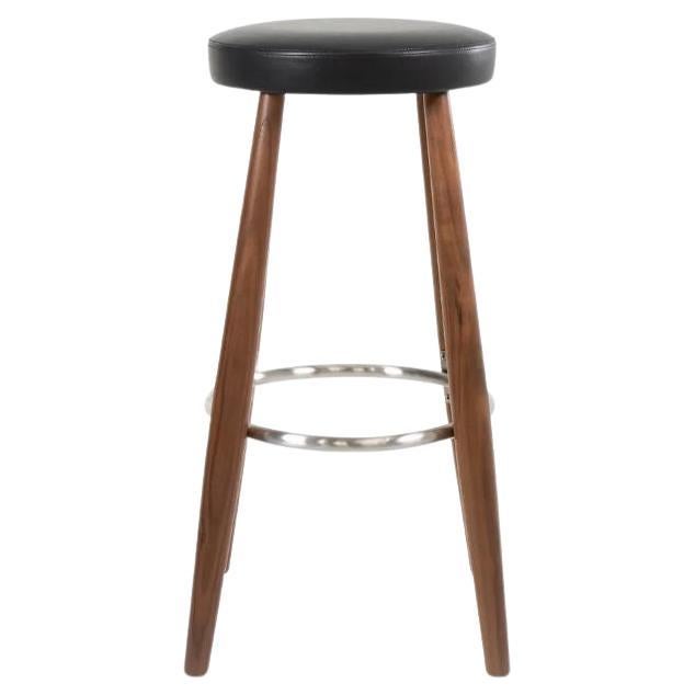 2021 Tabouret de bar CH56 en noyer et cuir noir par Hans Wegner pour Carl Hansen