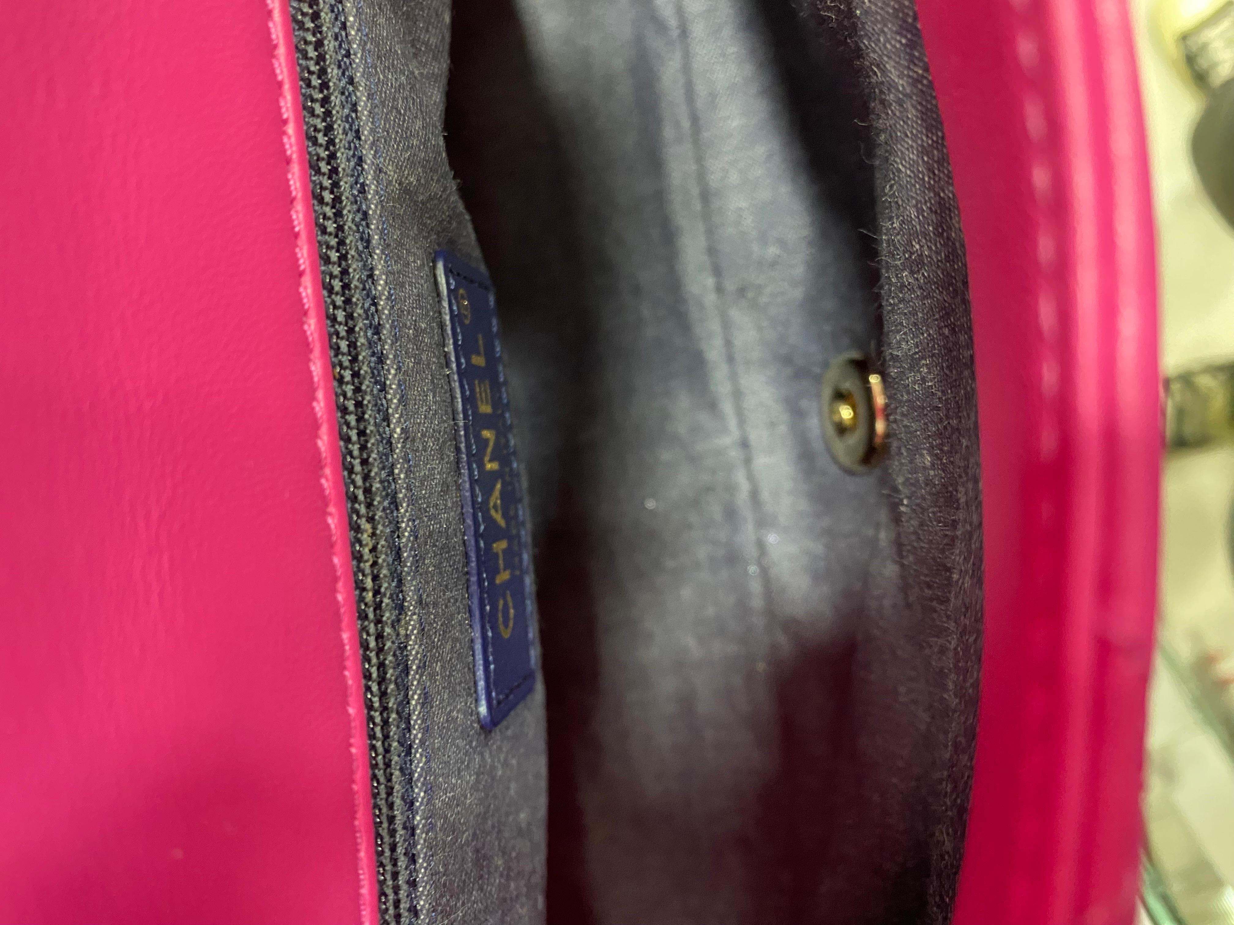 2021 Chanel 19 Pink Shoulder Bag  For Sale 6