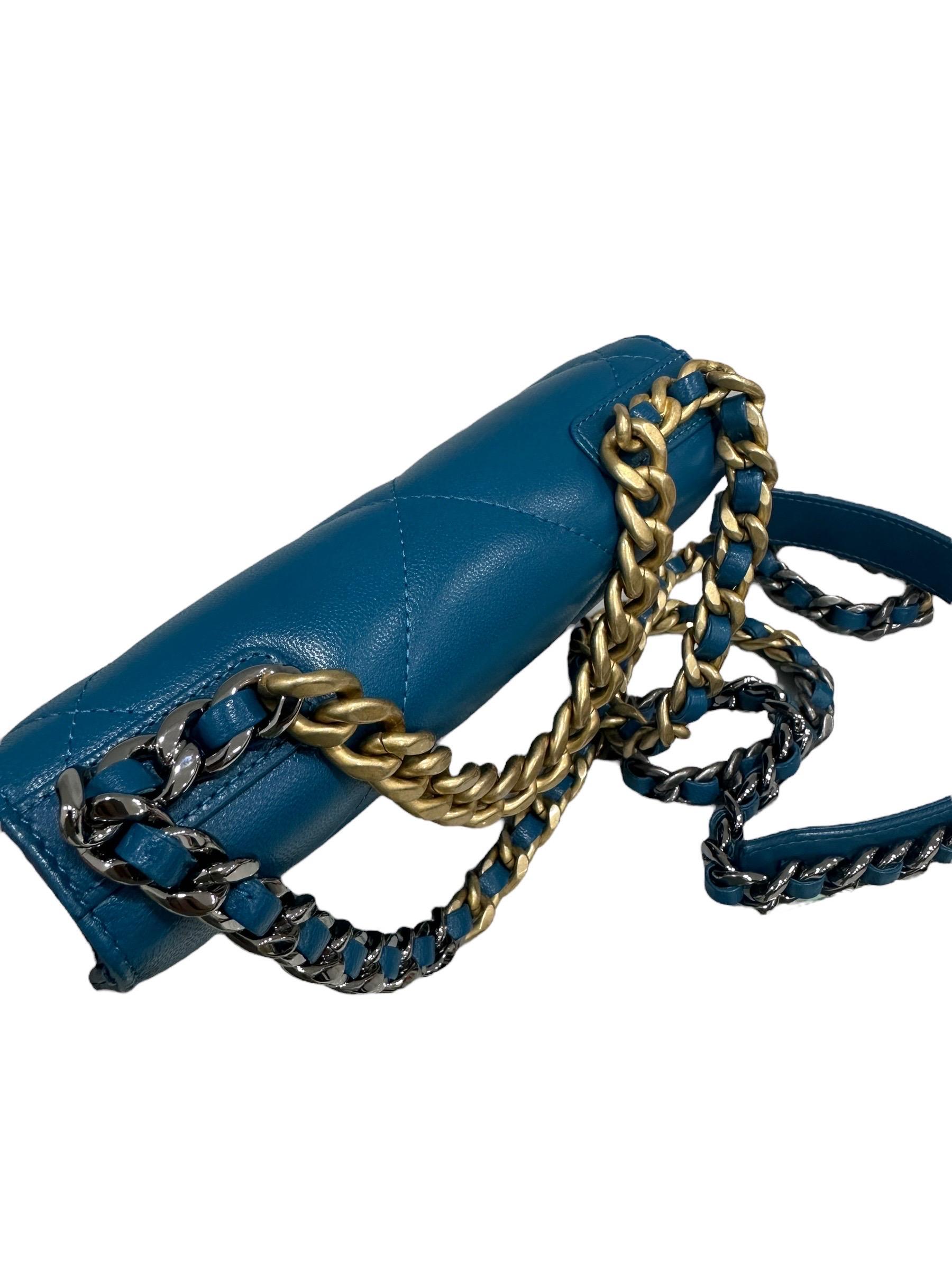 2021 Chanel 19 Wallet On Chain Blue Leather 9
