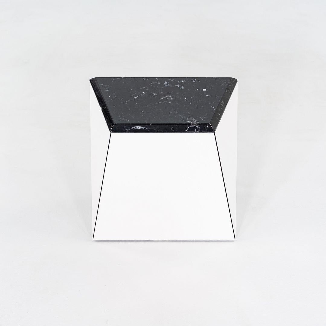2021 David Adjaye for Knoll Washington Prism Side Table in White / Black Marble (table d'appoint en marbre blanc et noir) en vente 3