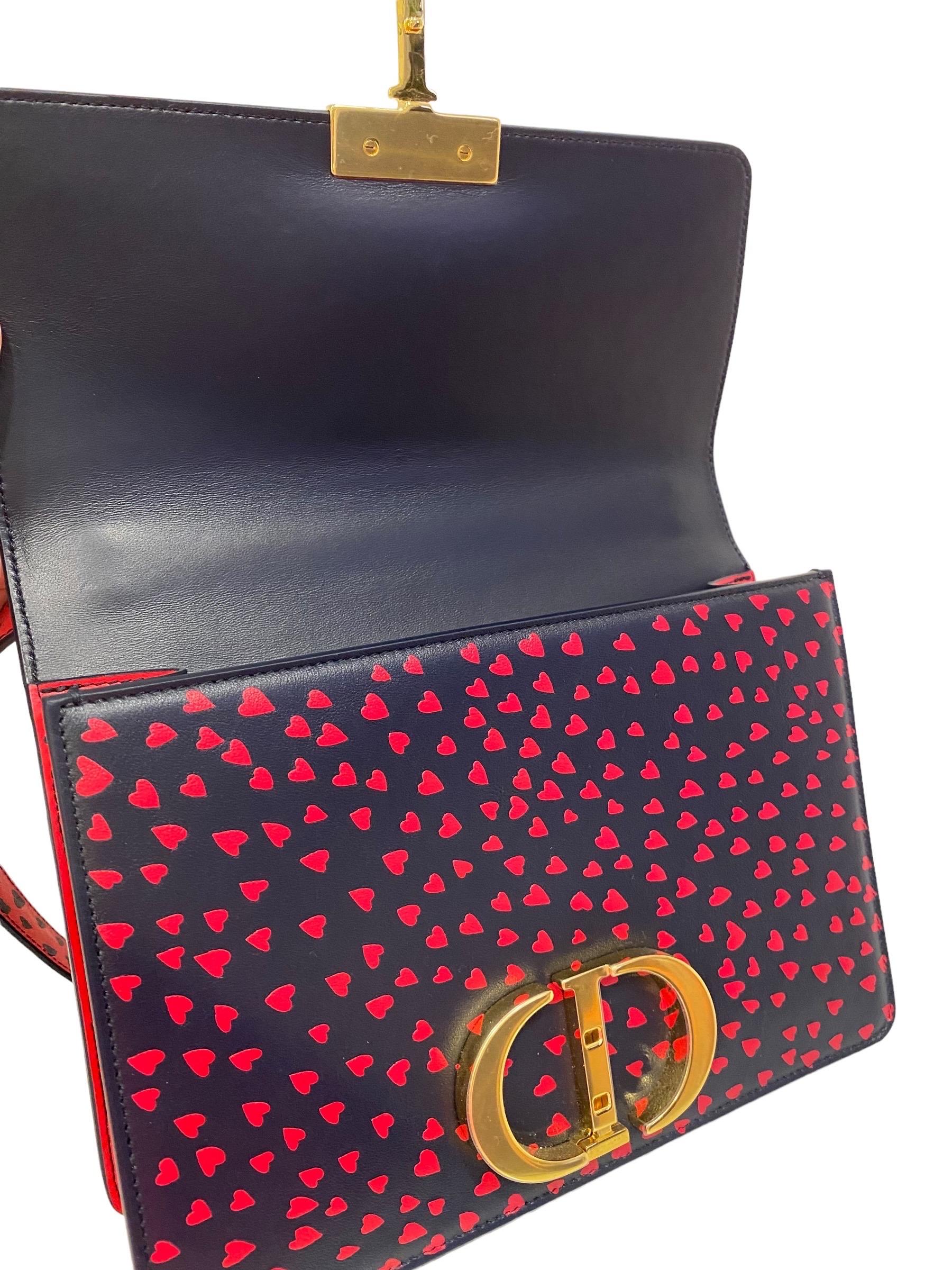 2021 Dior 30 Montaigne Limited Edition “I LOVE PARIS” Shoulder Bag 3