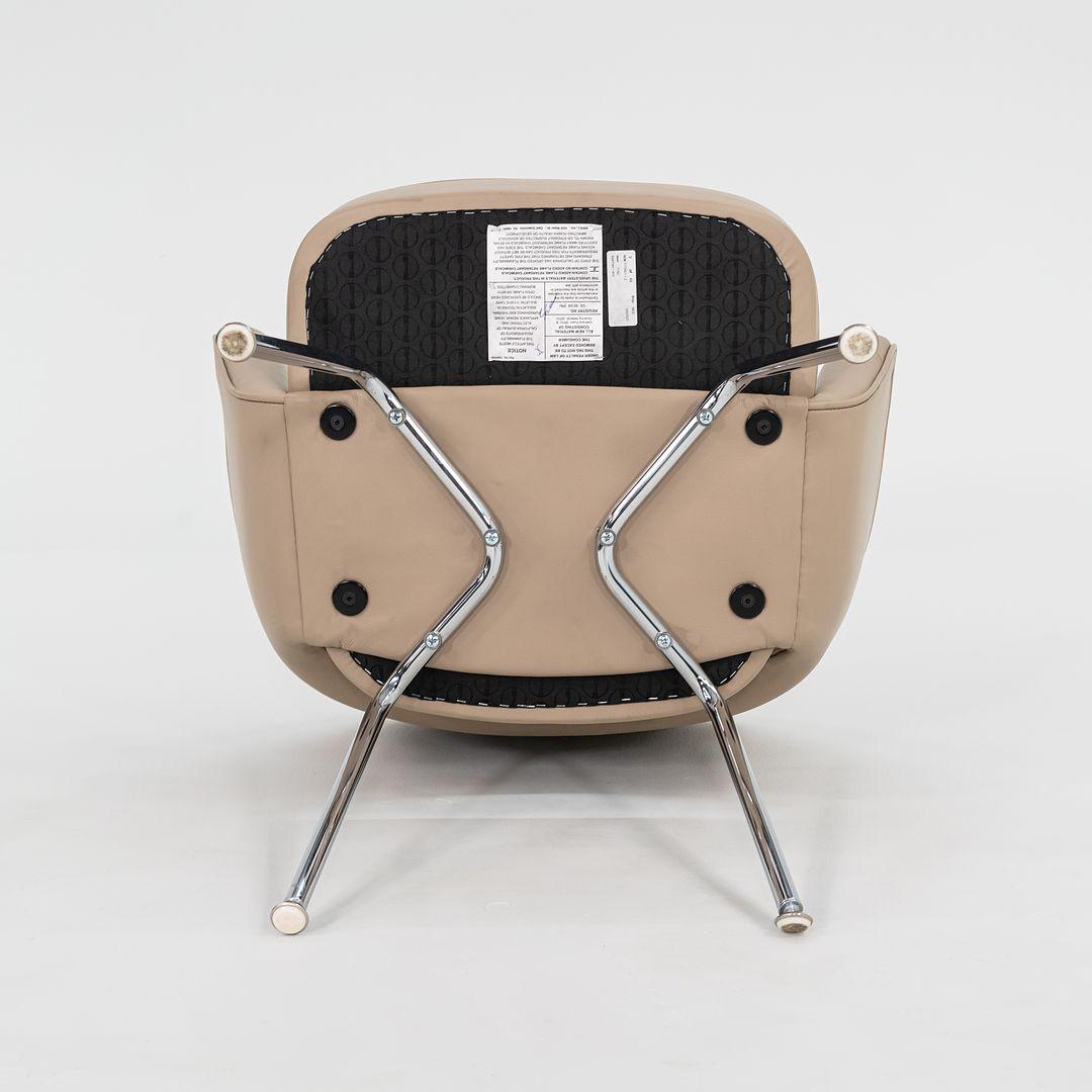 2021 Eero Saarinen para Knoll Silla de Comedor con Brazos de Ejecutivo en Piel Marrón Fuego en venta 4