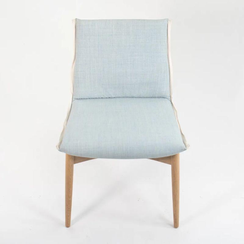 2021 Chaise de salle à manger EOO4 par EOOS pour Carl Hansen en tissu bleu et Oak en vente 2