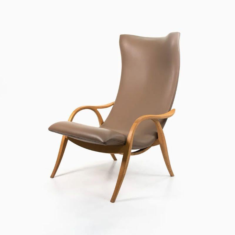 2021 FH429 Signature Lounge Chair by Frits Henningsen for Carl Hansen in Oak In Fair Condition For Sale In Philadelphia, PA