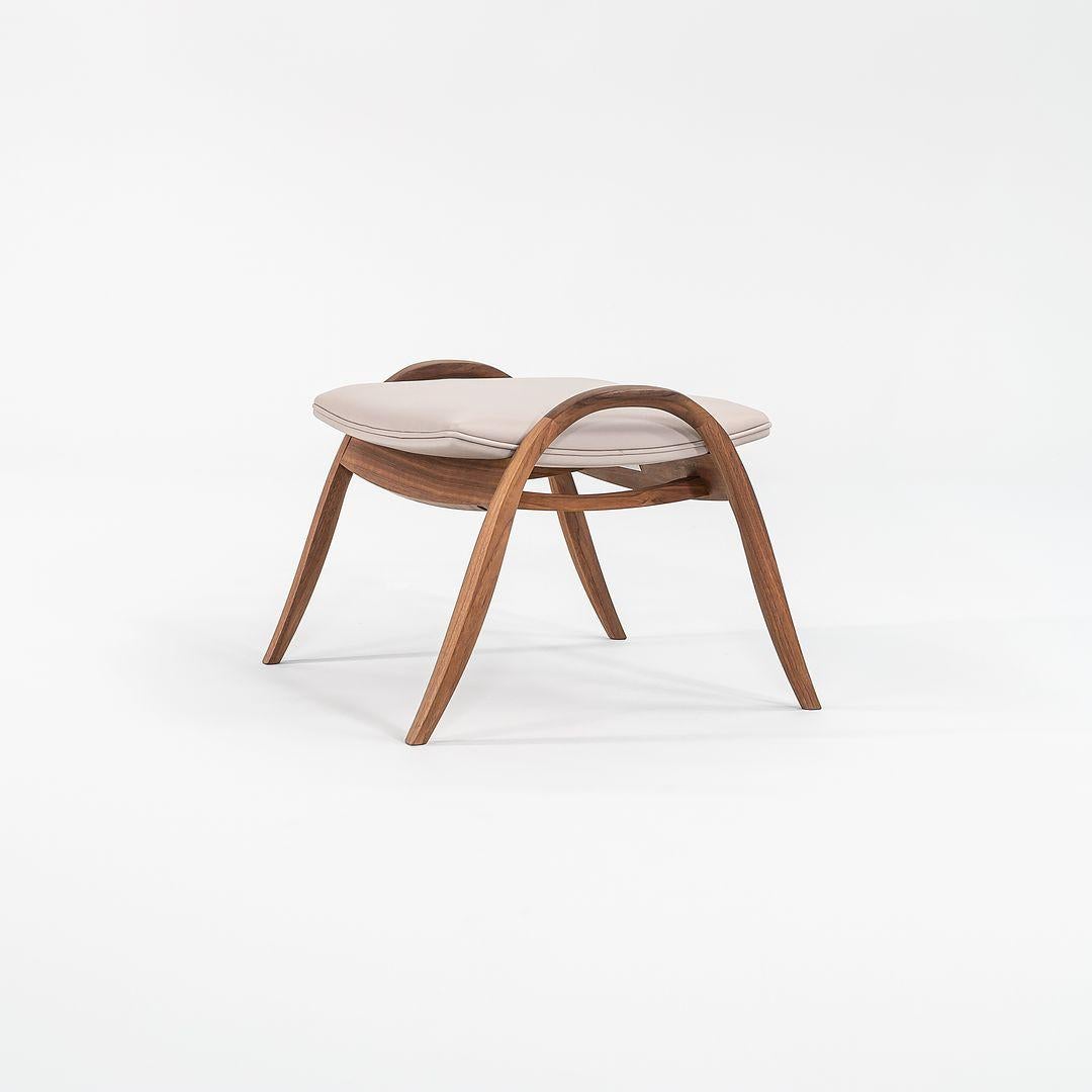 2021 FH430 Tabouret Signature en noyer par Frits Henningsen pour Carl Hansen en vente 2