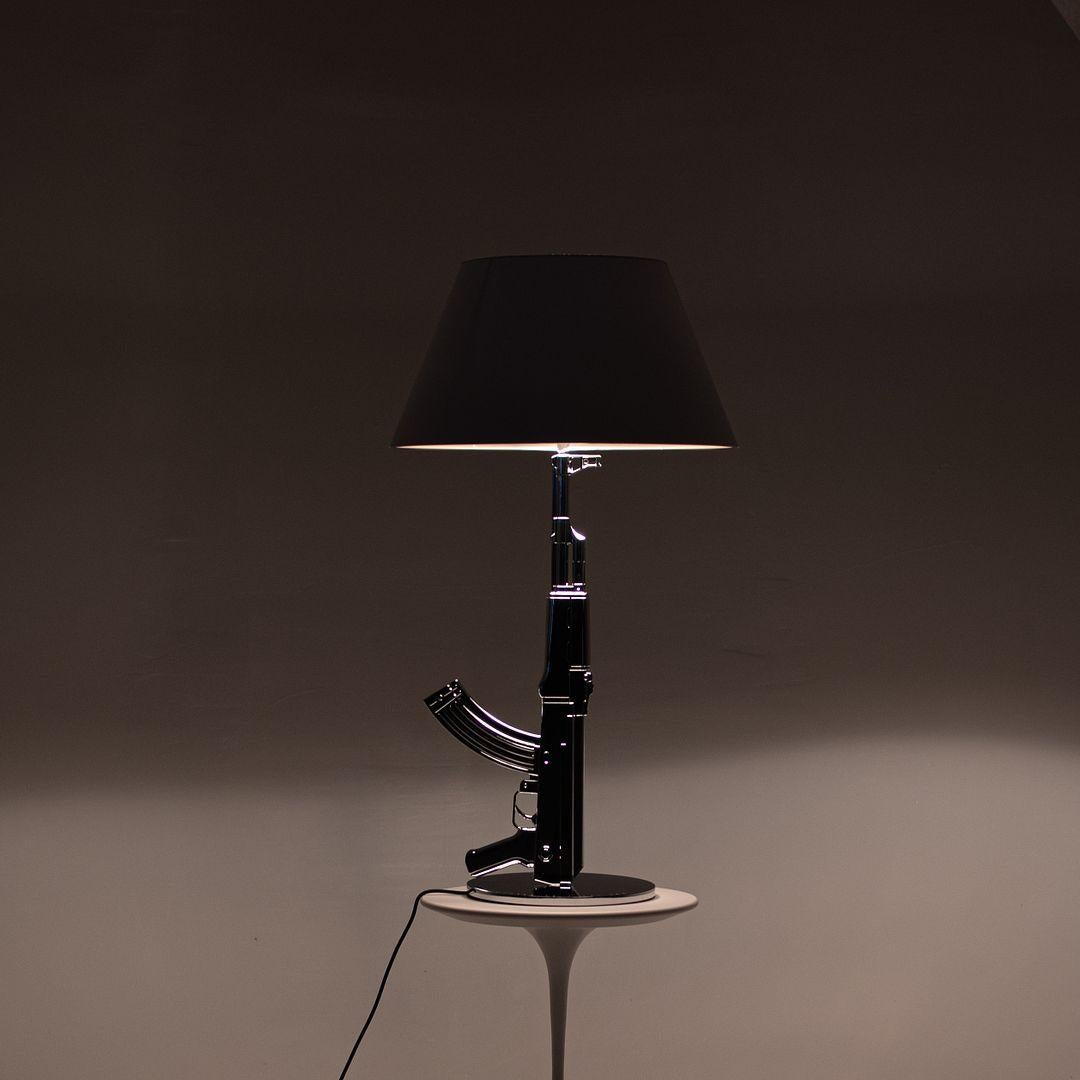 Italian 2021 Flos Gun Table Dimmable Floor Lamp in Chrome by Philippe Starck For Sale