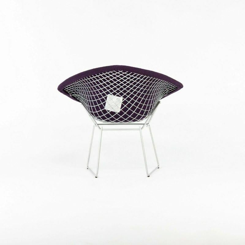2021 Harry Bertoia for Knoll Diamond Chair with Full Iris Purple Boucle Cover In Good Condition In Philadelphia, PA