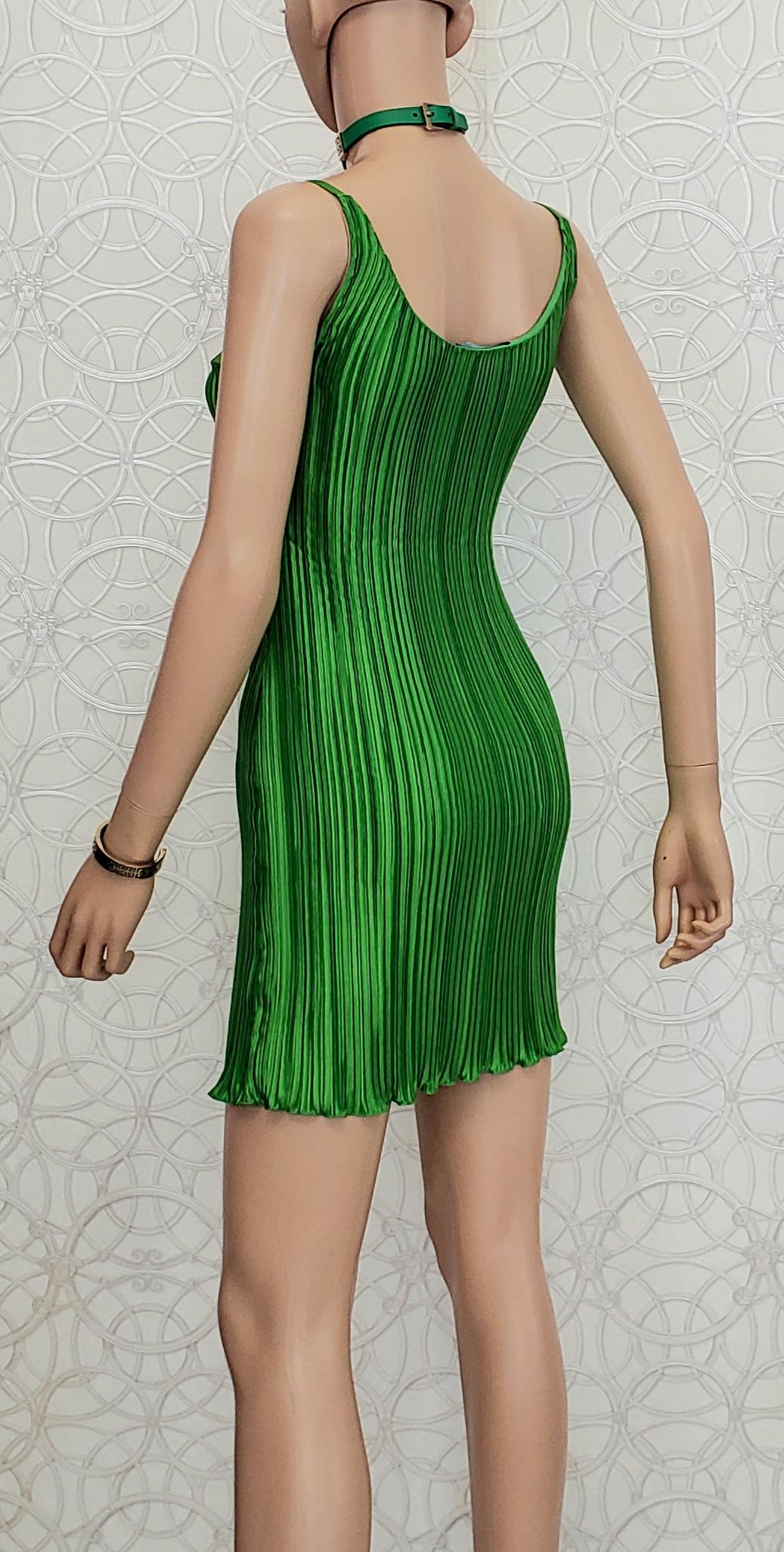 Green S/S 2021 New VERSACE GREEN SEASHELL MINI DRESS 38 - 2