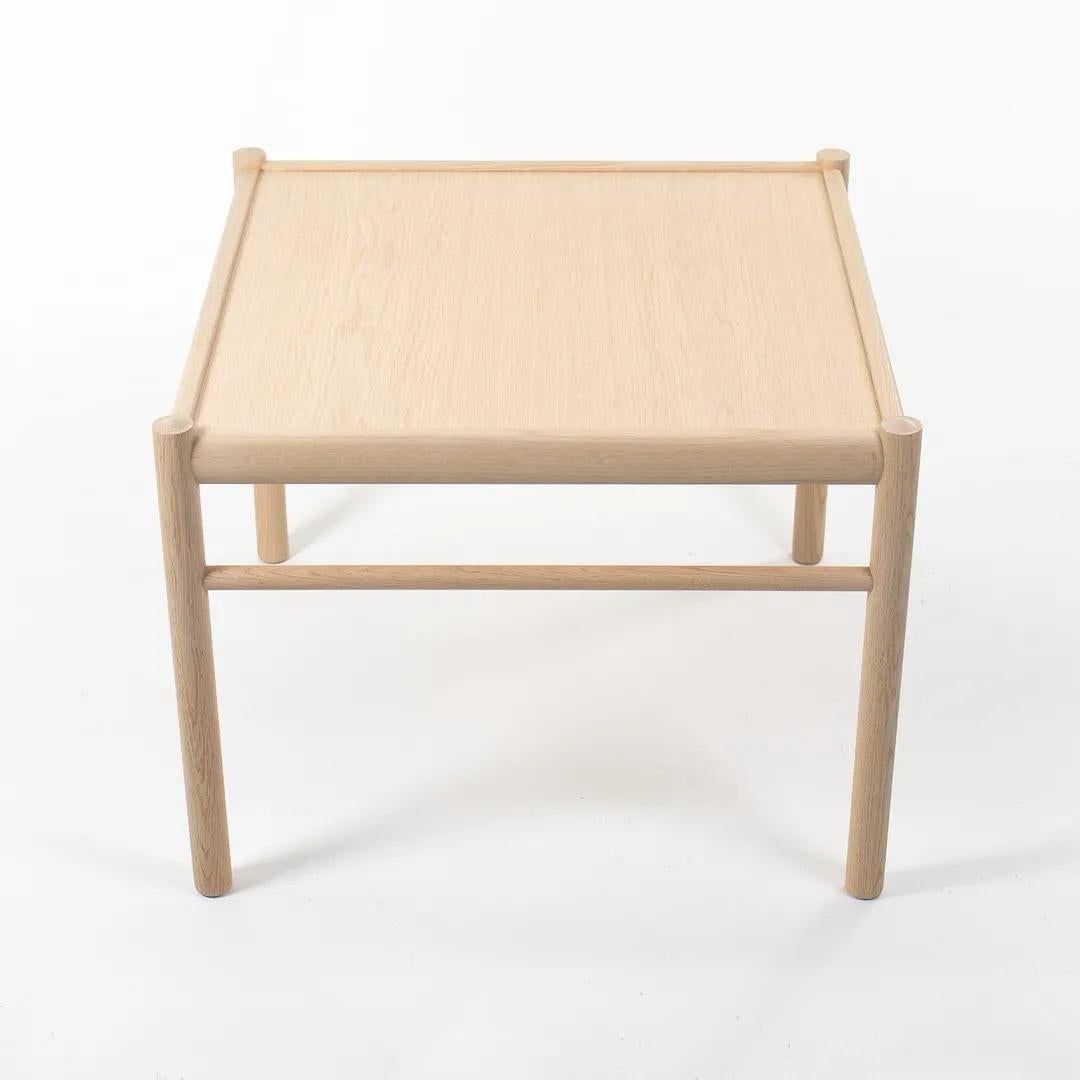 Placage 2021 OW449 Table basse coloniale carrée en chêne par Ole Wanscher pour Carl Hansen en vente