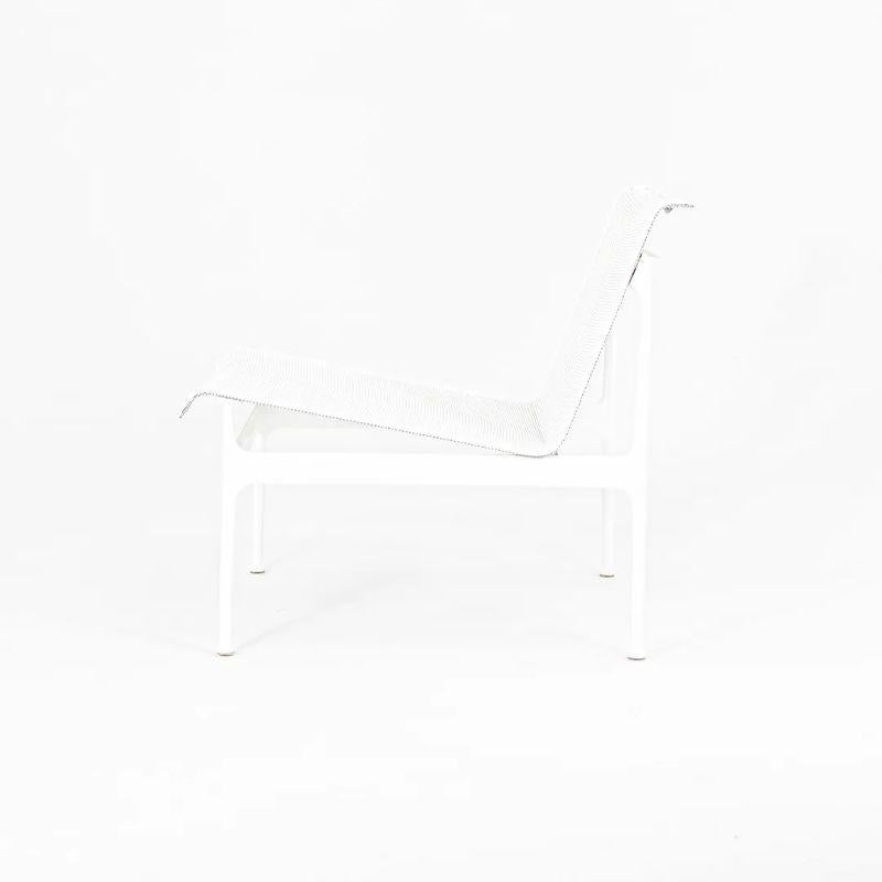 2021 Richard Schultz for Knoll Swell Lounge Chair in White / Silver For Sale 1