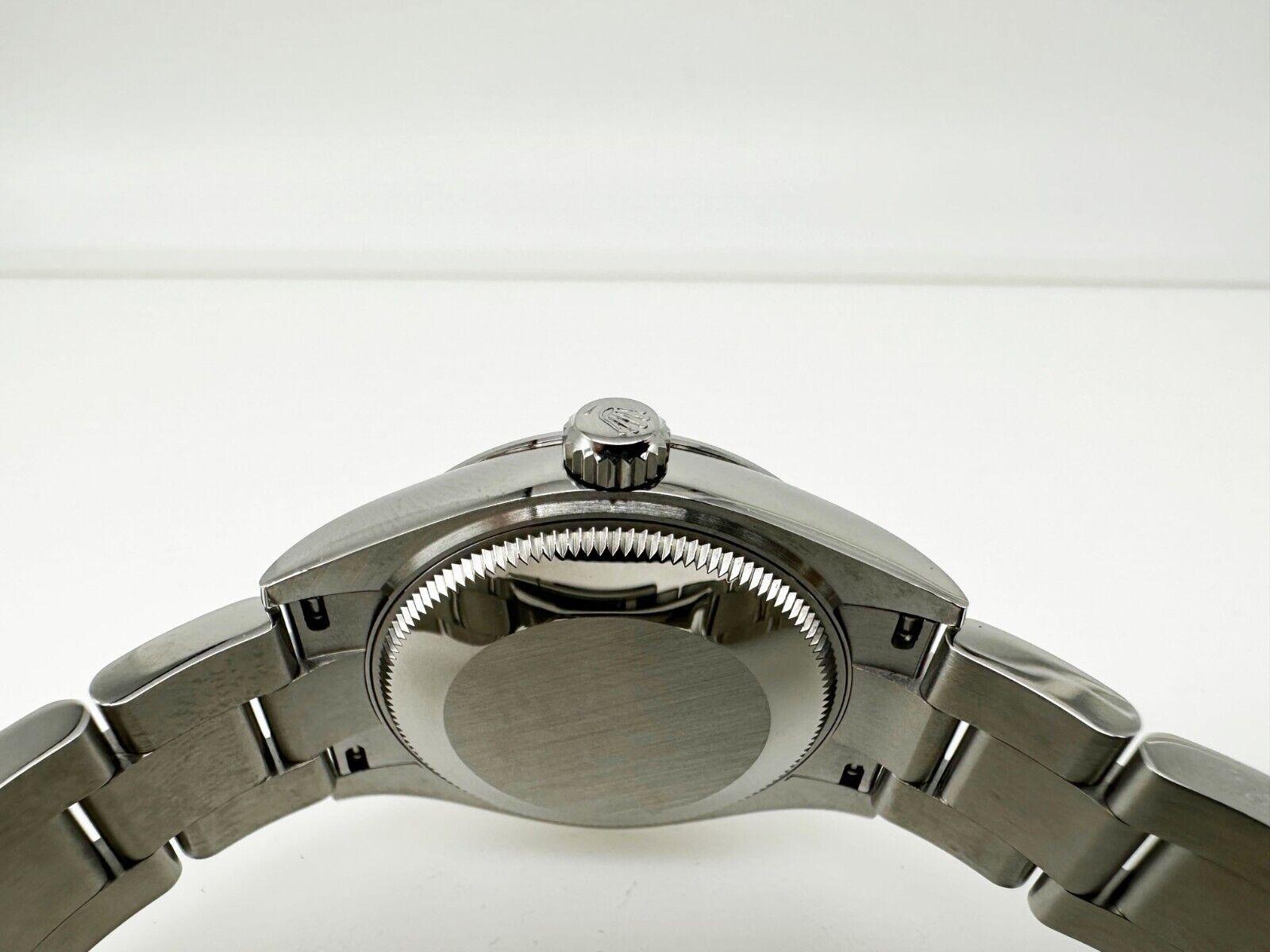 Rolex Montre Datejust 2021 de taille moyenne en acier 31 mm avec cadran romain noir et papier de boîte en vente 3