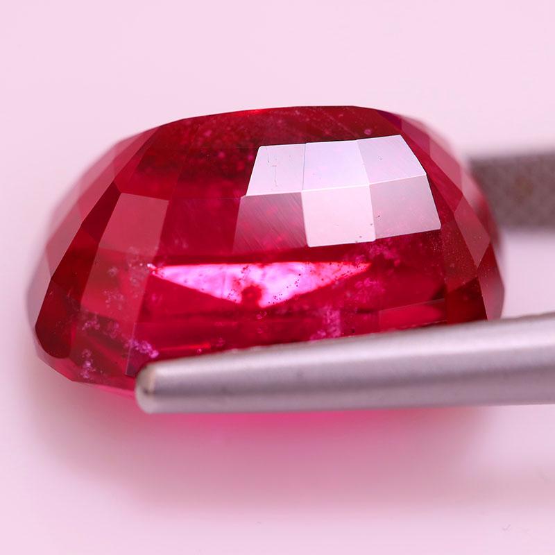 Extremely rare Big Size Mahenge Spinel from Tanzania with fascinating color. 

The stone with such size and quality is now simply impossible to find on the market. 
Spinel Mahenge is mined in only one place in the world - in Tanzania, now, due to