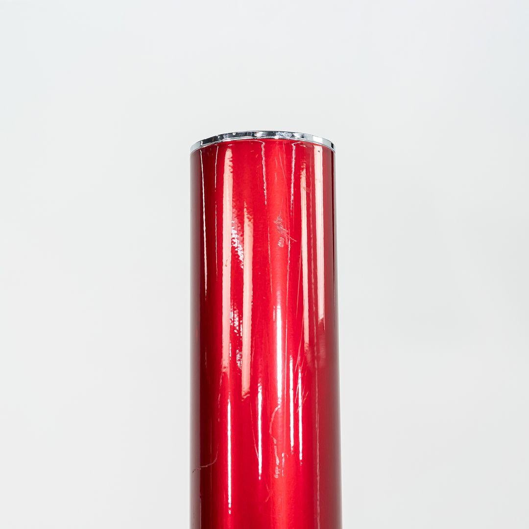 2022 Artemide ILIO Floor Lamp by Ernesto Gismondi 3000K Red Steel and Aluminum For Sale 2