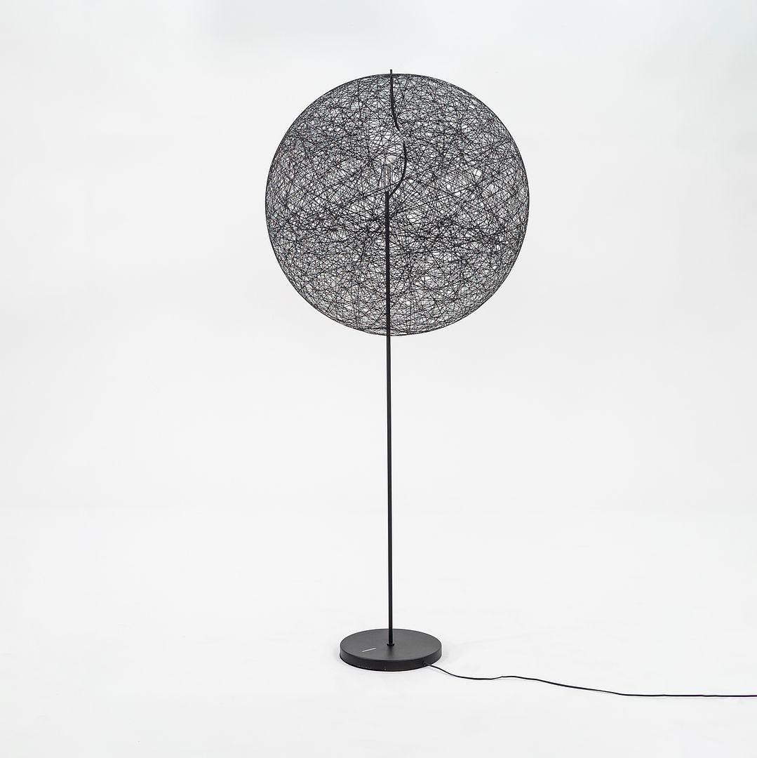 Contemporary 2022 Bertjan Pot for Moooi Random Light Ball LED Floor Lamp Medium w/ Euro Plug For Sale