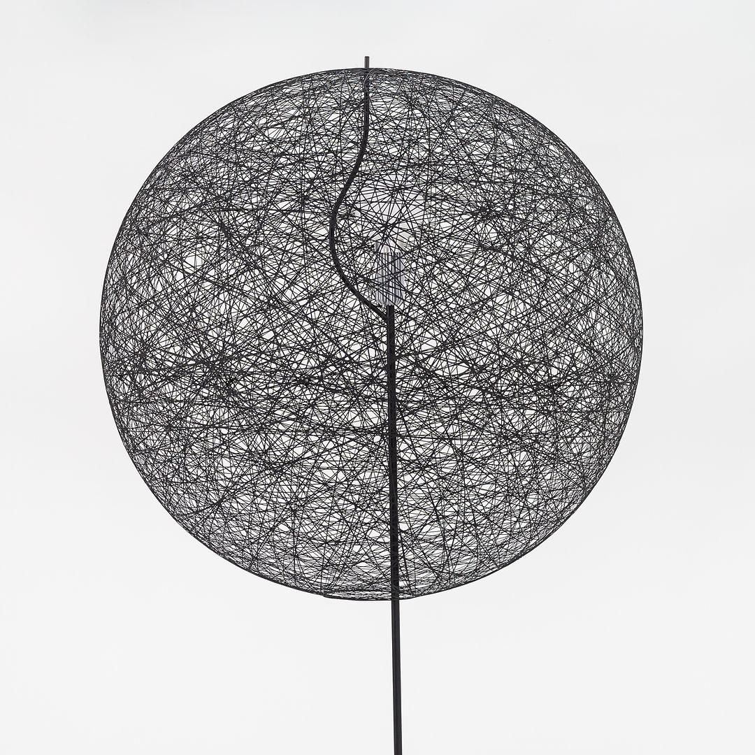 2022 Bertjan Pot for Moooi Random Light Ball LED Floor Lamp Medium w/ Euro Plug For Sale 1