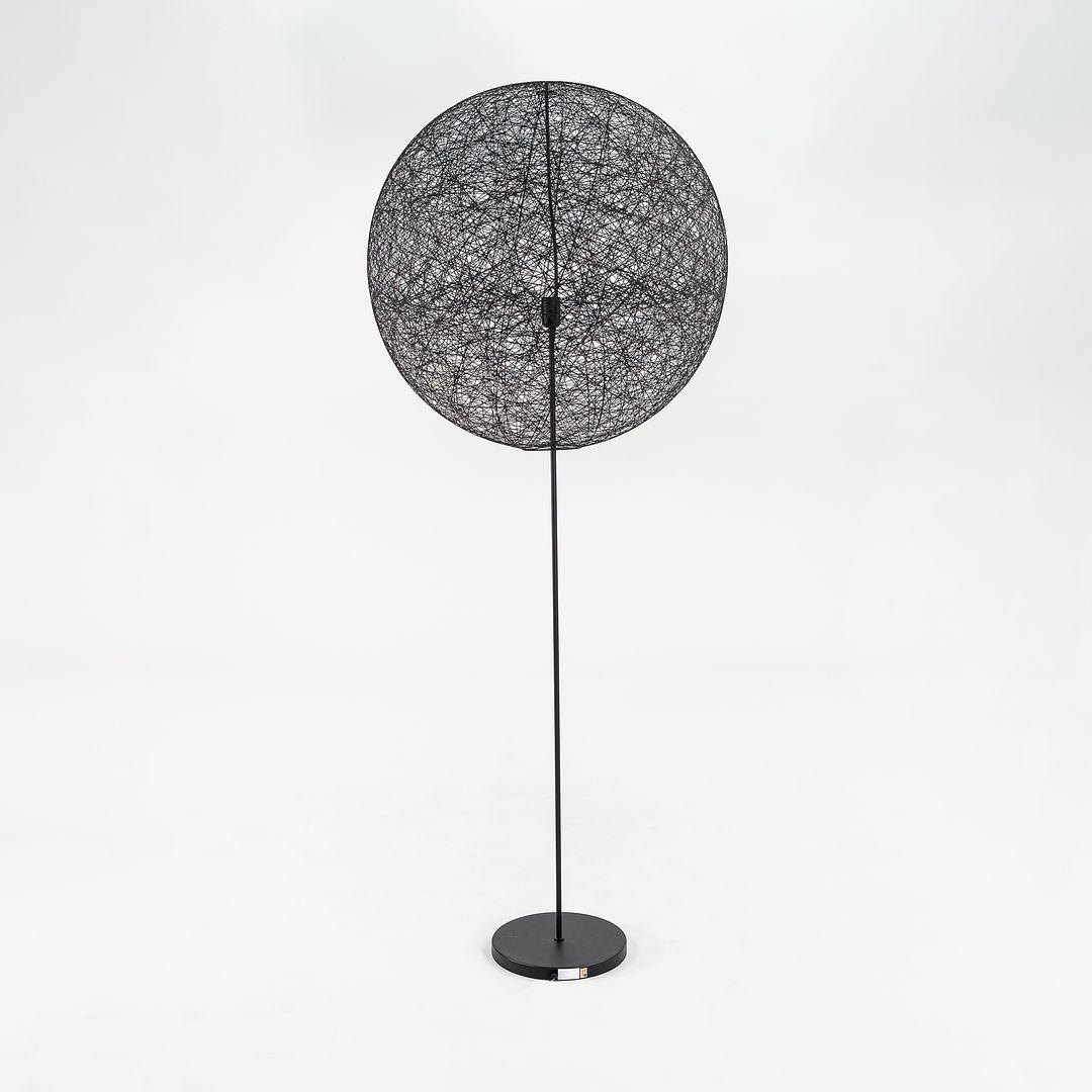 2022 Bertjan Pot per Moooi UL Random Floor Lamp II Nero Medio in vendita 2