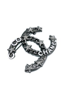 2022 Chanel A22P Matte Silver Tone CC Logo Star Crystal White Enamel Pin Brooch
