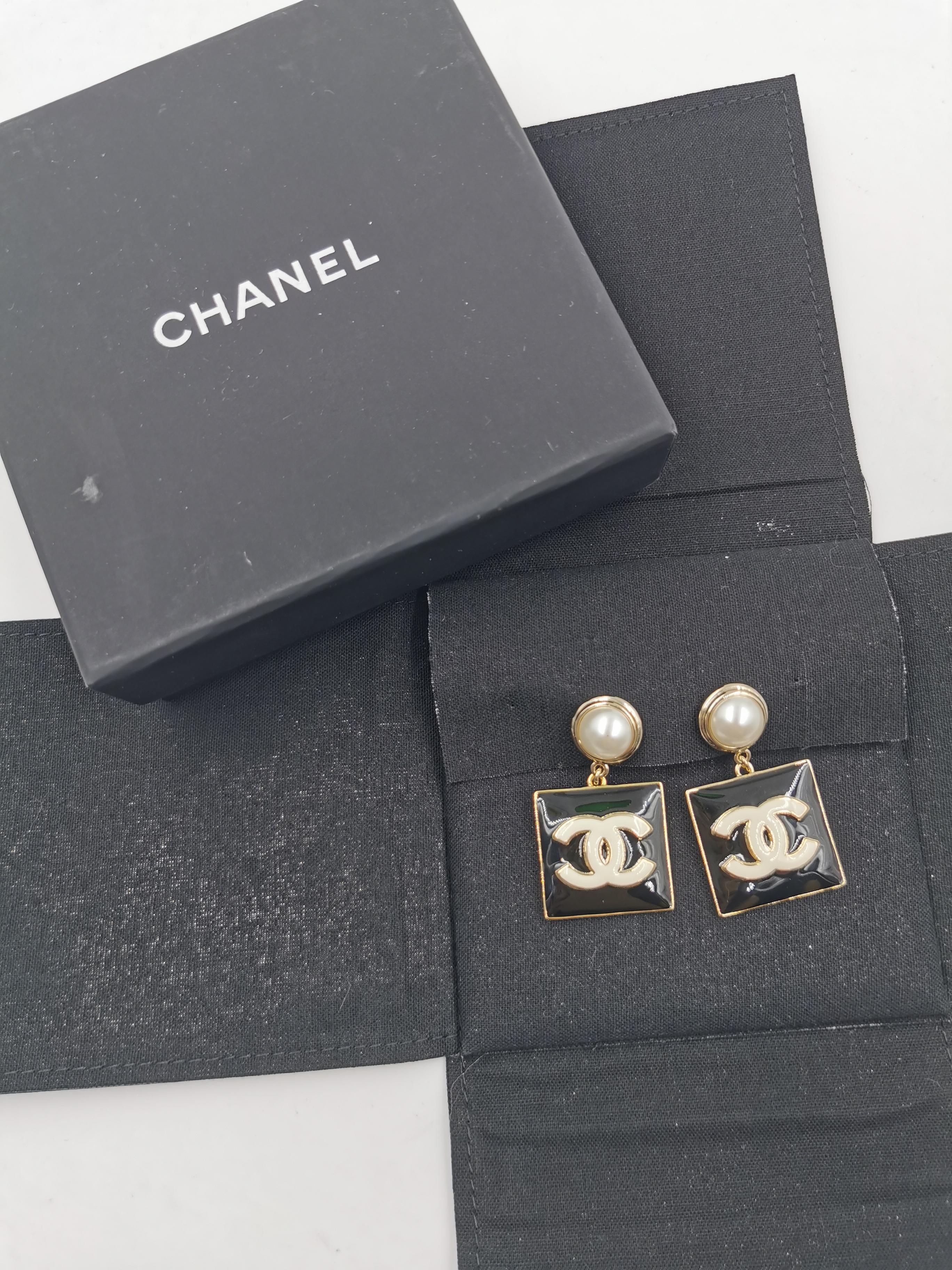 black chanel earrings