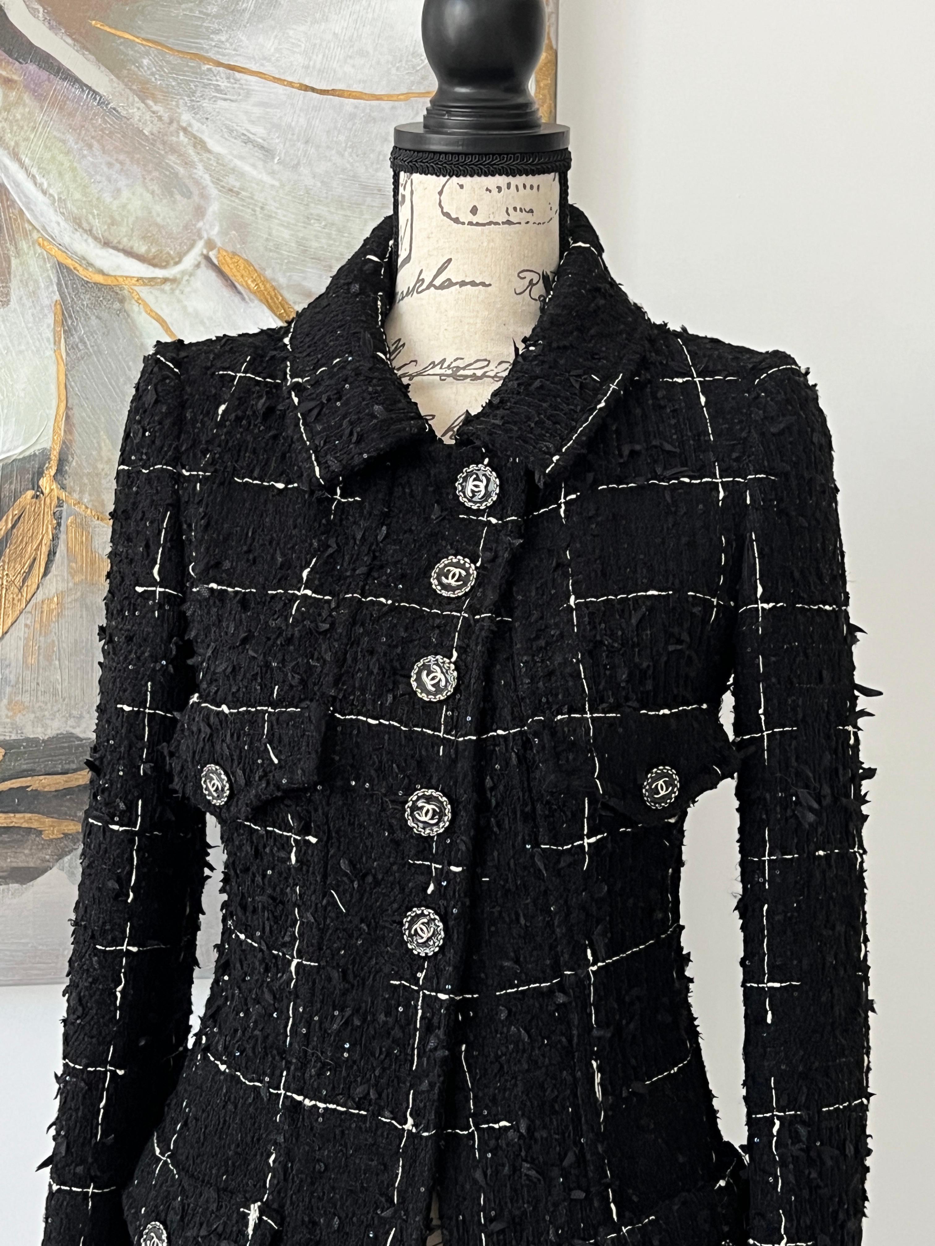 Absolutely stunning Chanel black lesage tweed jacket from Runway of 2022 Cruise 