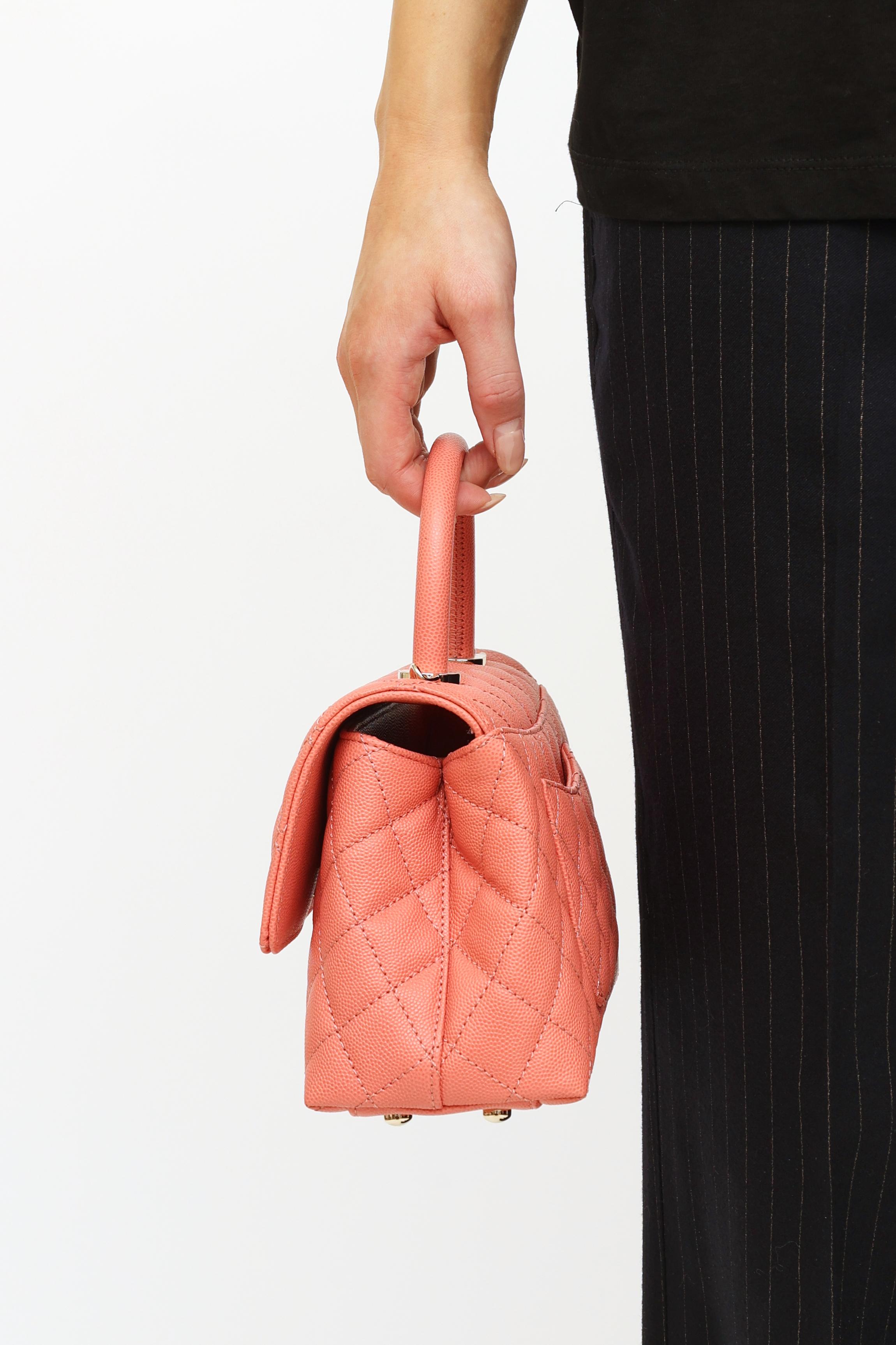 lisa chanel bag