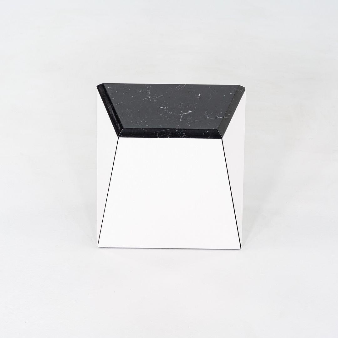 Américain 2022 David Adjaye for Knoll Washington Prism Side Table in White / Black Marble (table d'appoint en marbre blanc et noir) en vente