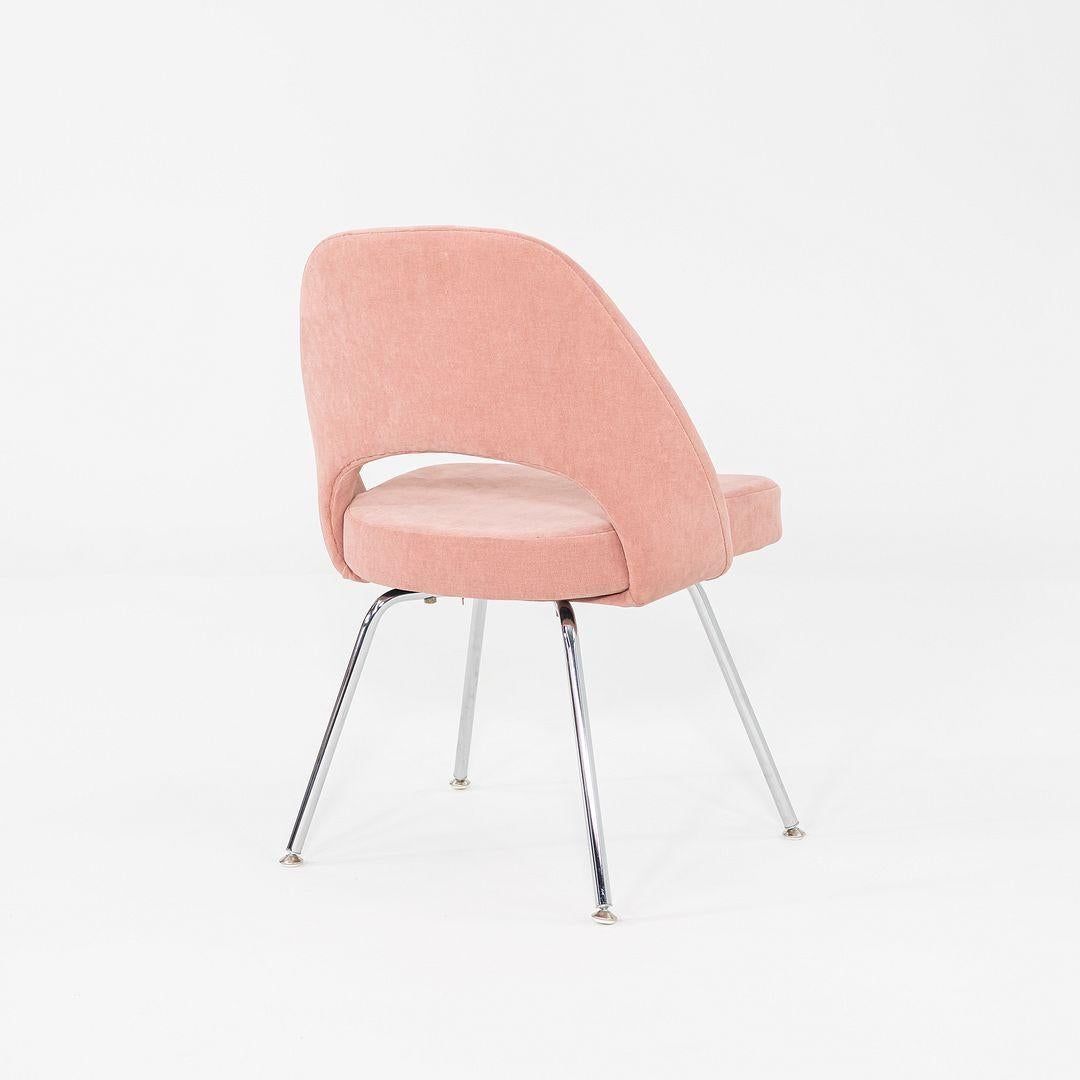 XXIe siècle et contemporain 2022 Eero Saarinen for Knoll Armless Executive Dining Chair in Pink Fabric en vente