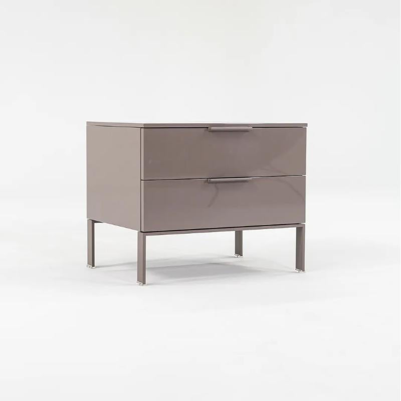 2022 Giulio Cappellini Brest Notte Cassettiera / Comodino in Lacca in vendita 5