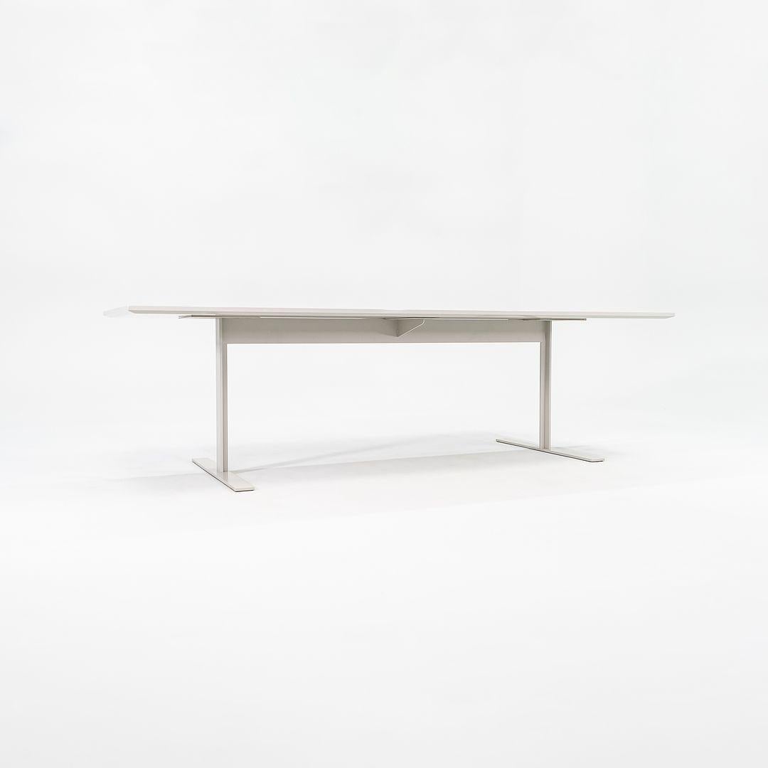 Table de salle à manger Luxor 2022 Giulio Cappellini pour Cappellini en laque polie en vente 3