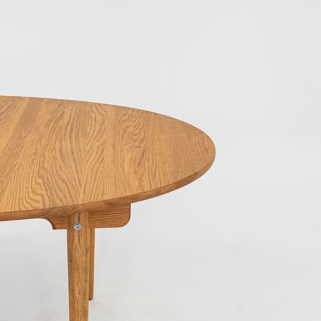 2022 Hans Wegner for Carl Hansen CH338 Dining Table with Two Leaves in Oiled Oak 2