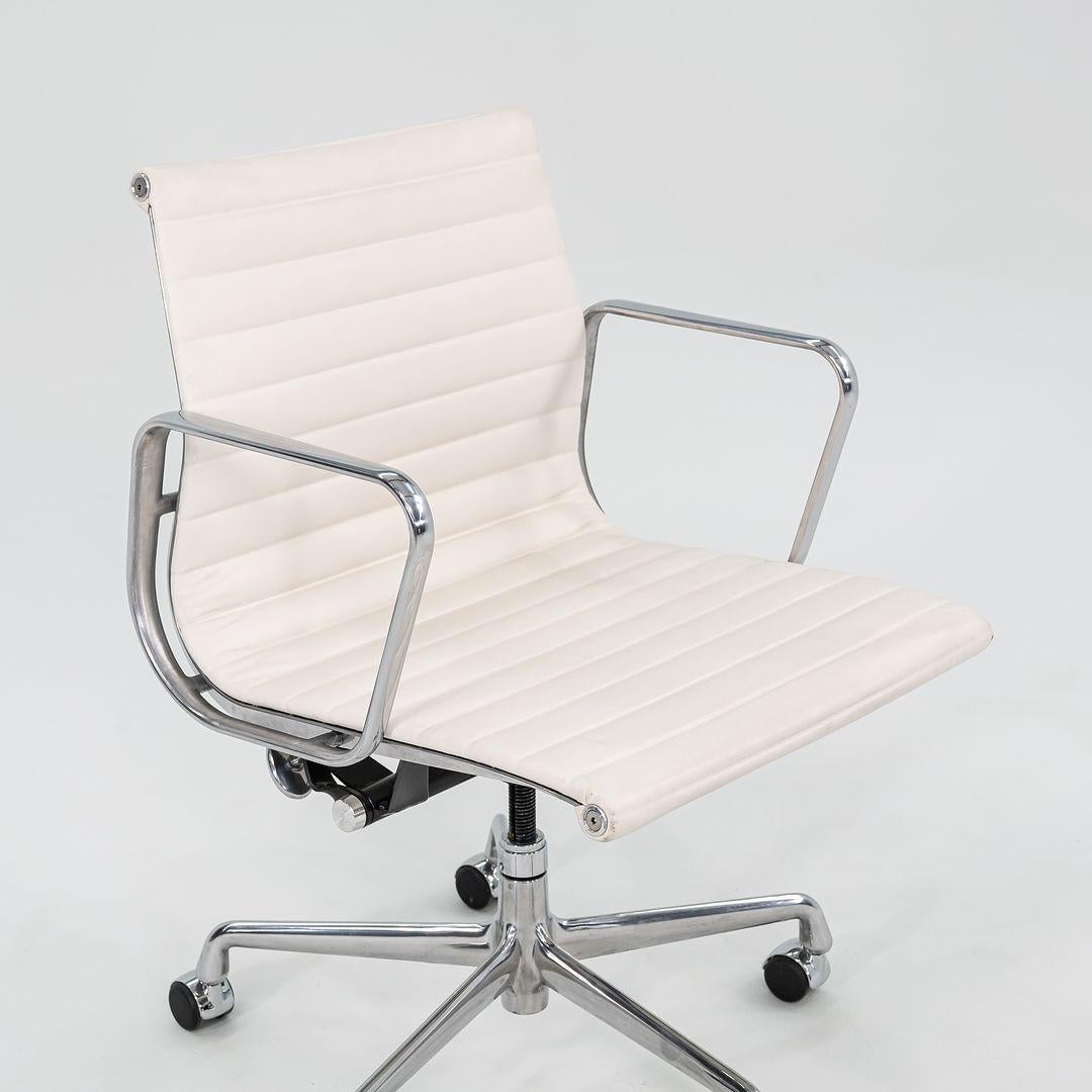2022 Herman Miller Eames Aluminum Management Desk Chairs w/ Bristol Leather For Sale 4