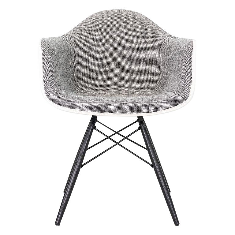 2022 Herman Miller Eames DAW Dining Chair mit Stoffsitz und Eiffelgestell im Angebot