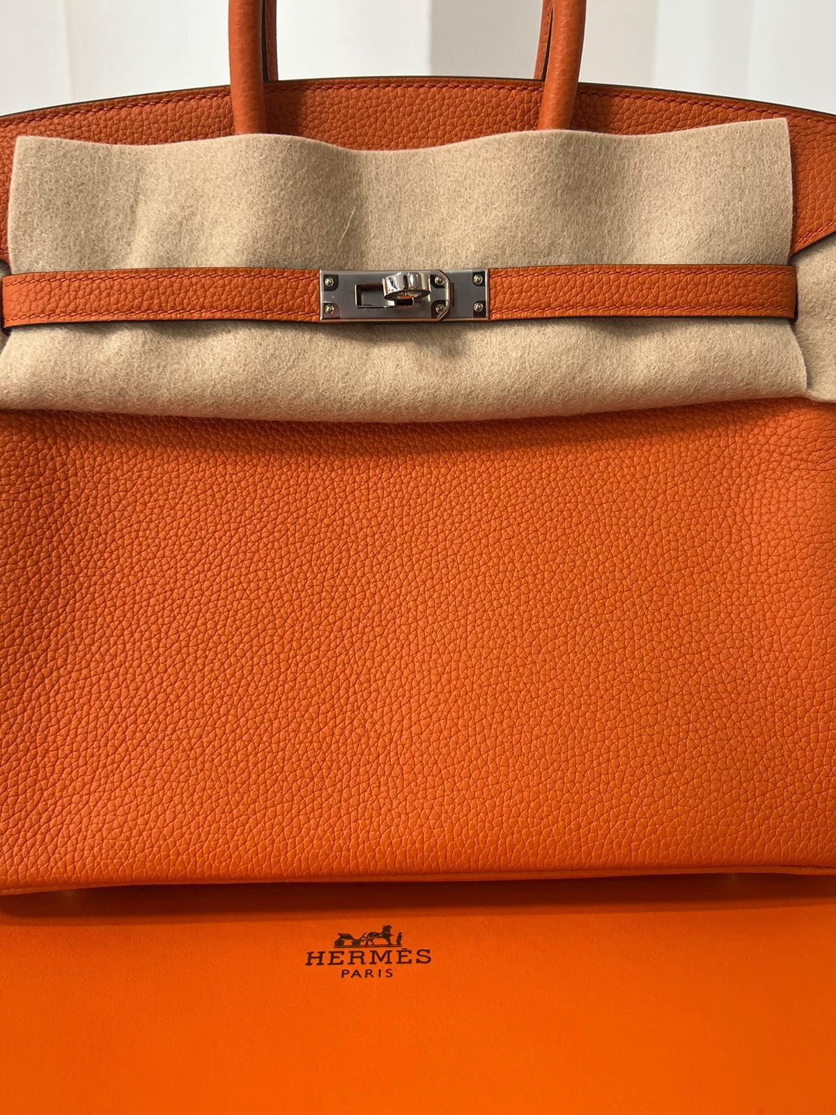 2022 Hermès Birkin 25 Orange Togo Leder im Zustand „Neu“ im Angebot in  Bilbao, ES