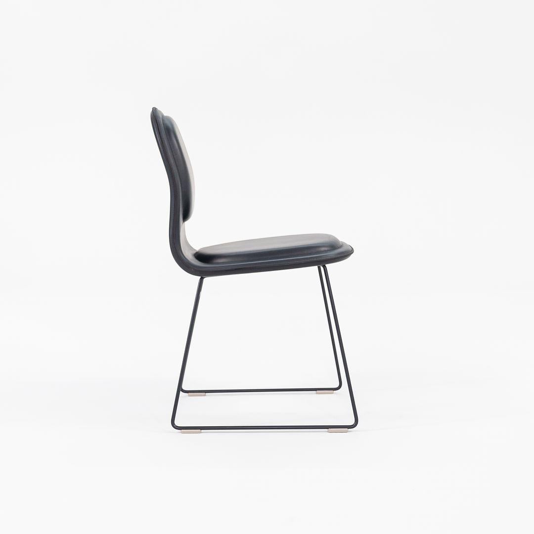 2022 Jasper Morrison para Cappellini Silla de comedor Hi Pad de piel negra Italiano en venta