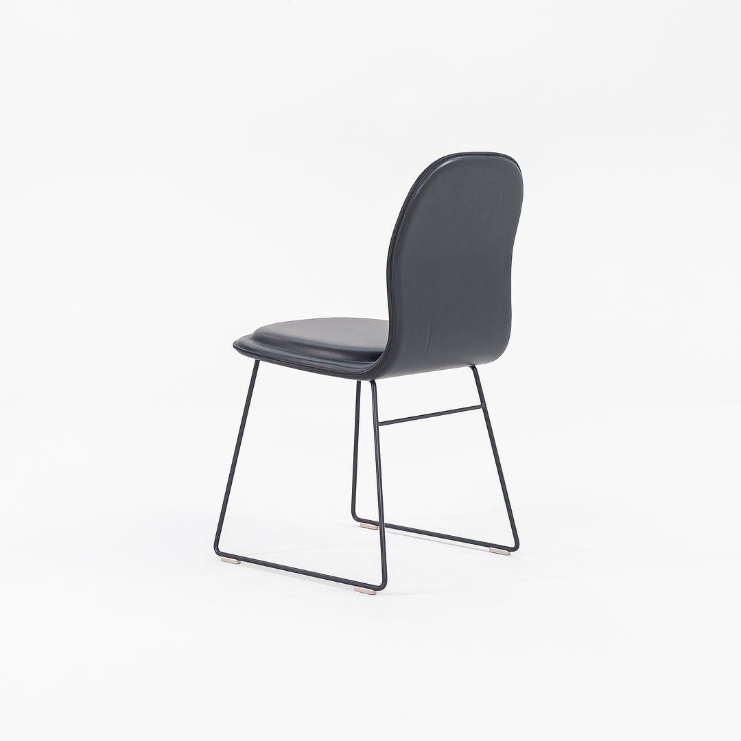 Jasper Morrison für Cappellini, Hi Pad, Esszimmerstuhl aus marineblauem Leder, 2022 (Italienisch) im Angebot