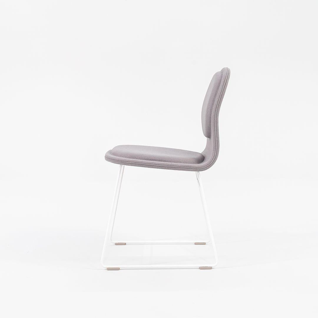 Jasper Morrison für Cappellini, Hi Pad-Esszimmerstuhl mit weißem Untergestell, 2022 (Edelstahl) im Angebot