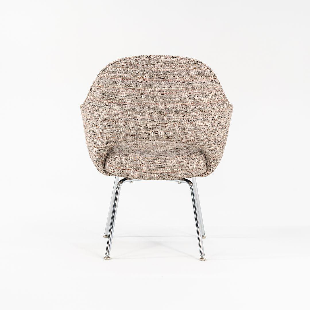 Acier Fauteuil de direction Knoll Saarinen en tissu tweed grège avec pieds en acier 2022 en vente