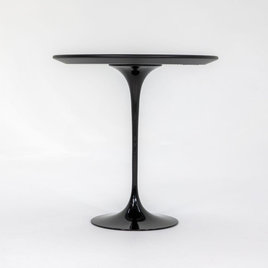 Aluminium 2022 Table d'appoint ronde à piédestal Saarinen Tulip avec plateau de 20