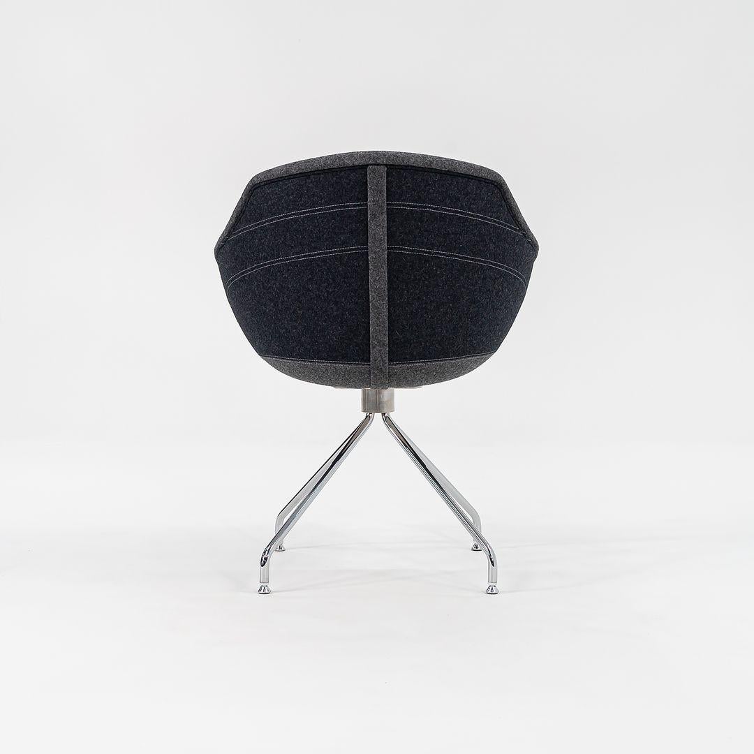 2022 Luca Nichetto for Moooi Canal Swivel Shell Chair in Anthracite & Chrome en vente 4