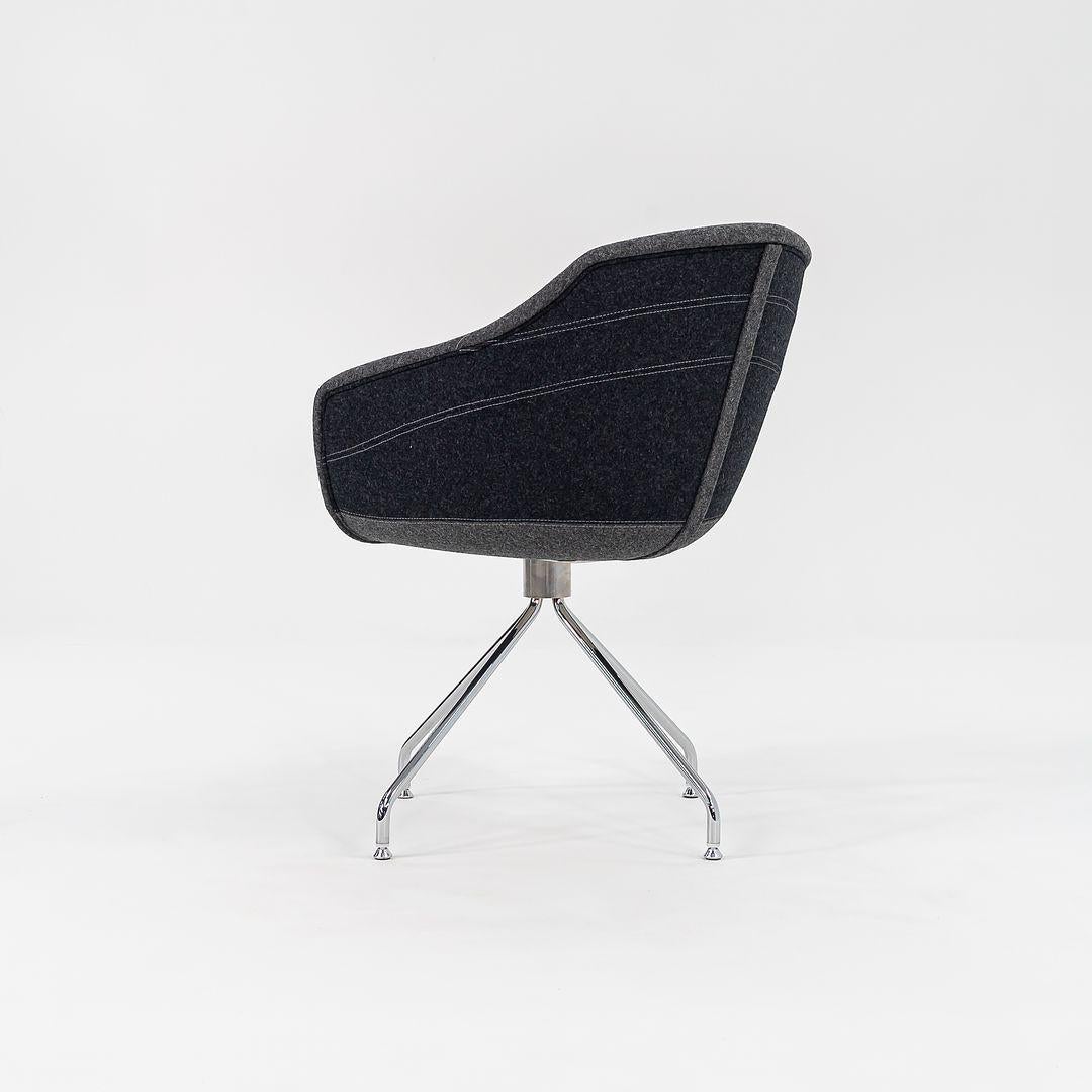 2022 Luca Nichetto for Moooi Canal Swivel Shell Chair in Anthracite & Chrome en vente 5