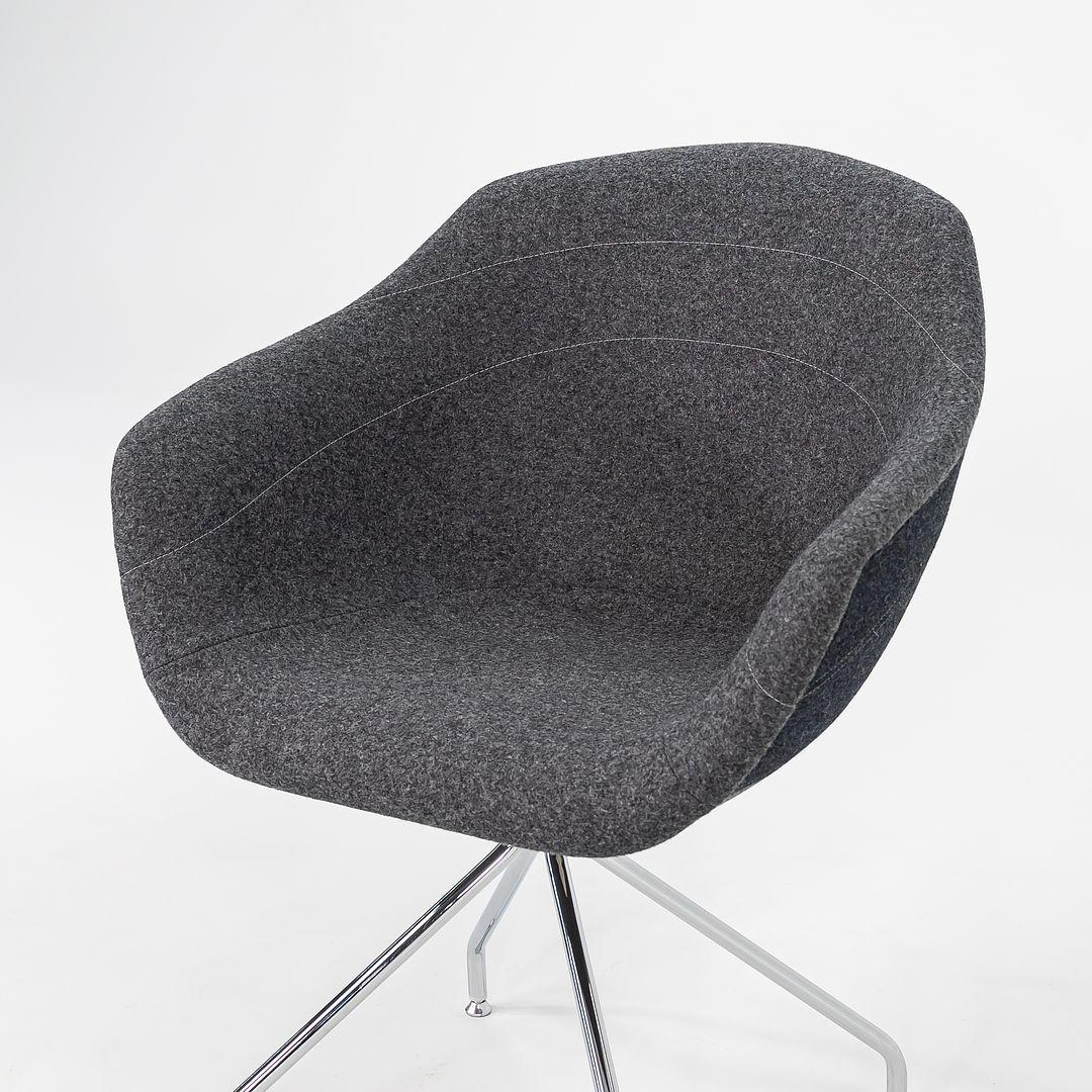 Acier 2022 Luca Nichetto for Moooi Canal Swivel Shell Chair in Anthracite & Chrome en vente