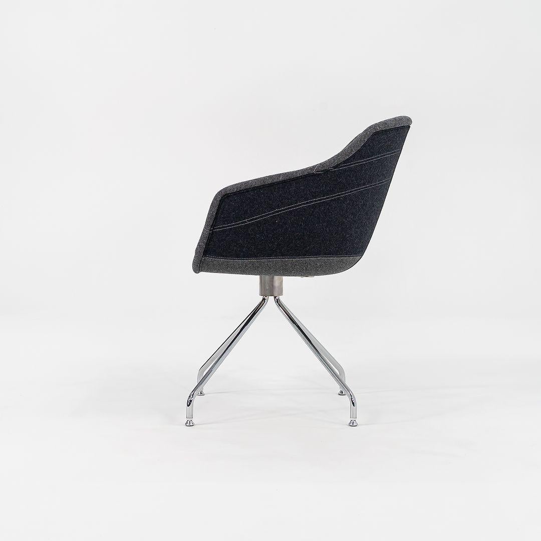 2022 Luca Nichetto for Moooi Canal Swivel Shell Chair in Anthracite & Chrome en vente 2