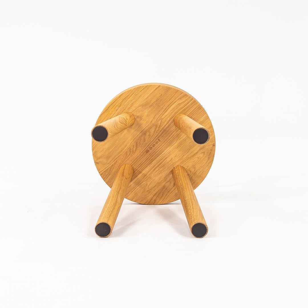 Néerlandais 2022 Marcel Wanders for Moooi Table d'appoint en chêne Woody avec huile naturelle en vente