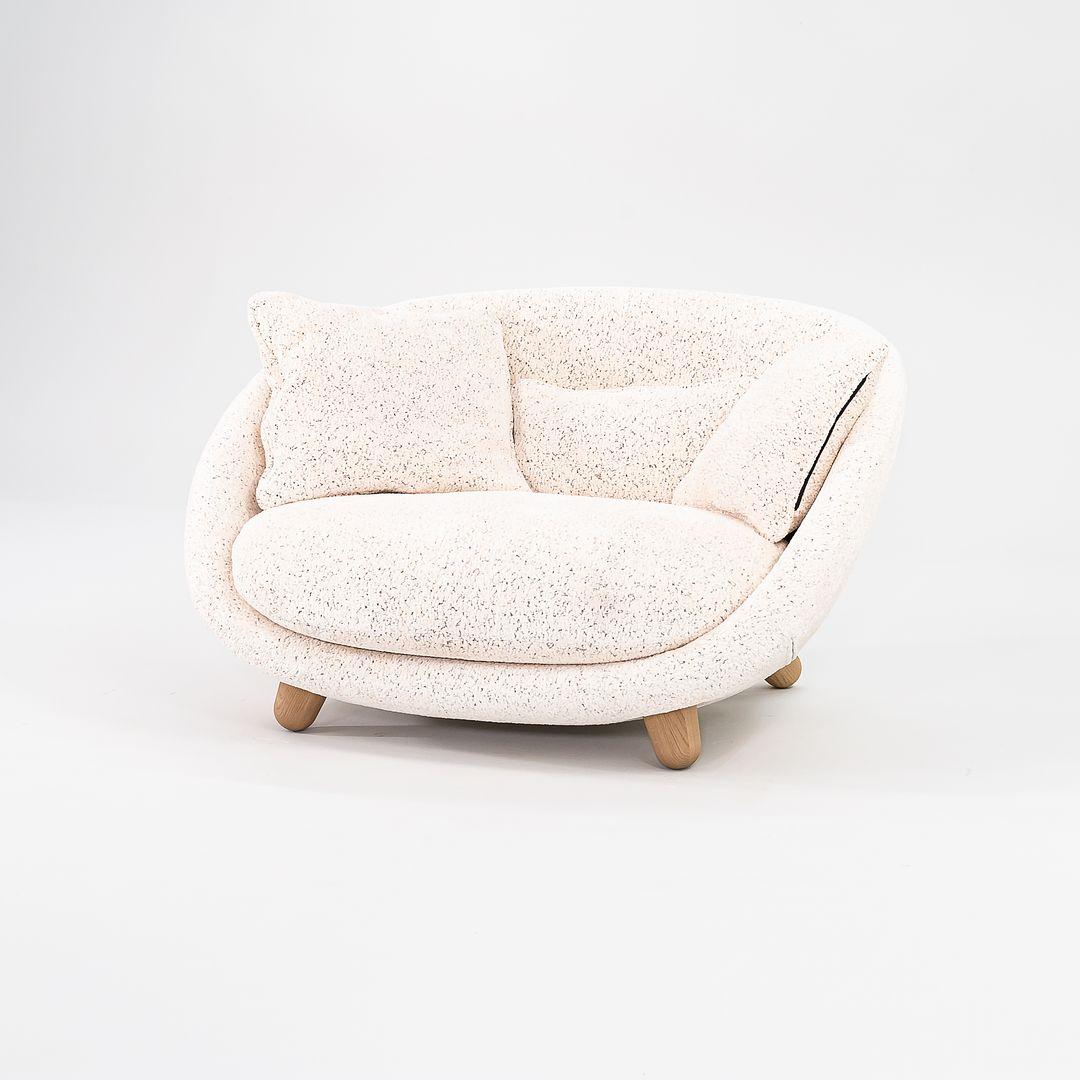 2022 Marcel Wanders Love Sofa / Loungesessel aus Eiche & Dodo Pavone Jacquard Weiß im Angebot 4