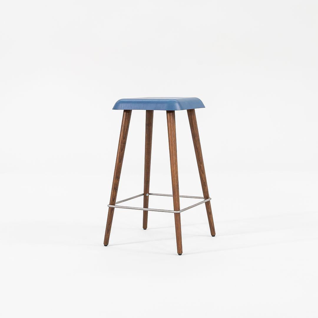 2022 Martin Solem Basso Taburete de mostrador Daddy Longlegs de fresno azul de China con base Italiano en venta