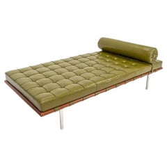 2022 Mies van der Rohe for Knoll Barcelona Couch Daybed in Olive Green Leather